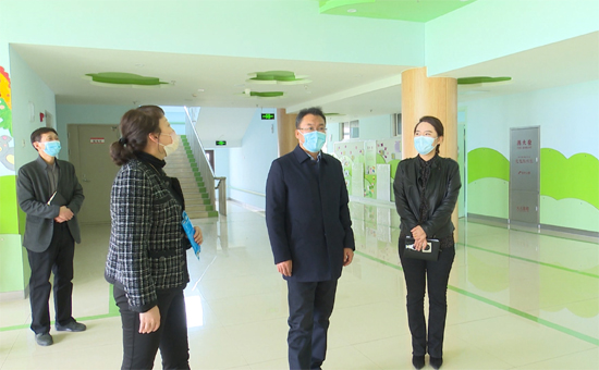 县委副书记、县长田永军深入中小学校调研