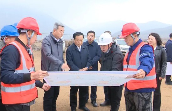 市人大常委会主任李景玉来桓开展“决胜首战年”走访慰问并调研乡镇人大工作